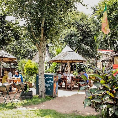 Lebo'S Soweto Backpackers Hostel Εξωτερικό φωτογραφία