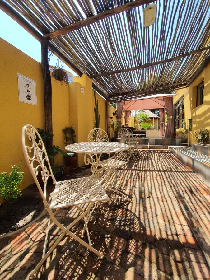 Lebo'S Soweto Backpackers Hostel Εξωτερικό φωτογραφία