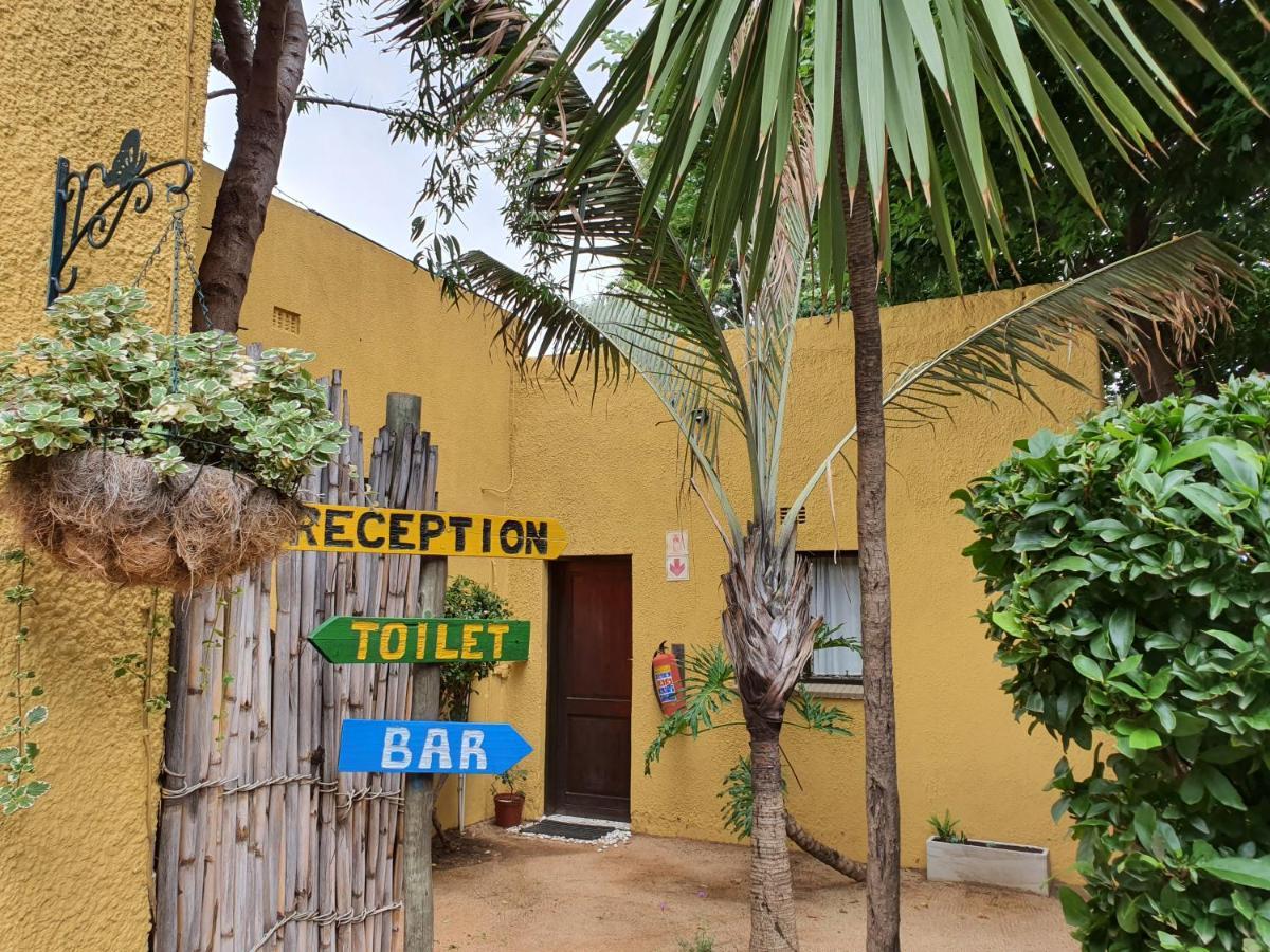 Lebo'S Soweto Backpackers Hostel Εξωτερικό φωτογραφία