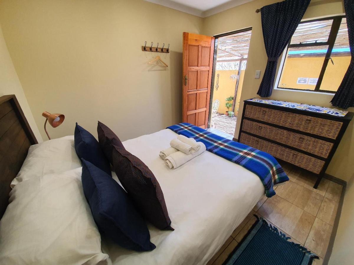 Lebo'S Soweto Backpackers Hostel Εξωτερικό φωτογραφία